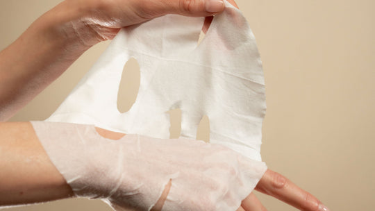 Maschere viso in tessuto: ogni quanto farle e come si usano