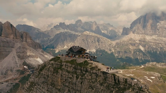 emma menardi rifugio nuvolau